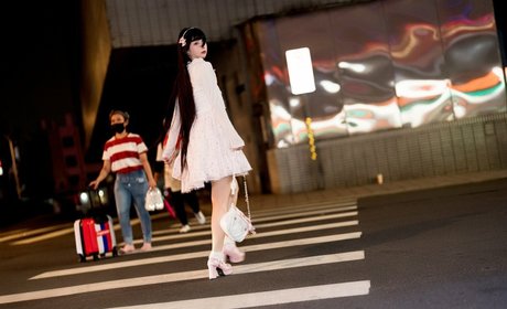 Raku エロティックなスター 画像