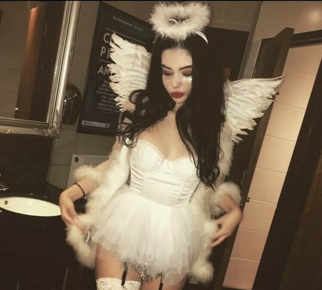 Z Smethurst ポルノモデル ギャラリー