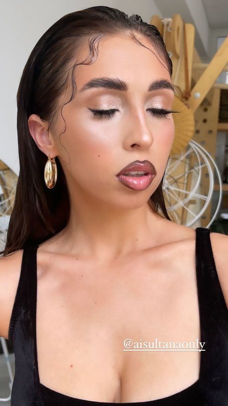 巨乳小人オンリーファンズ セクシーxxx 写真