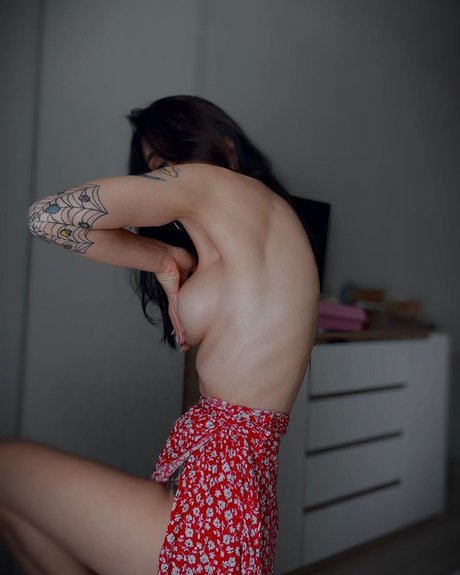 Aisux Aisultanax 素敵なポルノスター ギャラリー