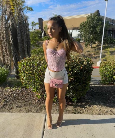 赤毛ティーンオンリーファンズ 美しいポルノ 画像