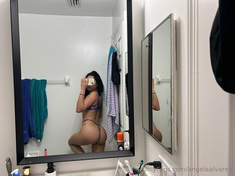 Angela Alvarez ポルノスター ホット 写真