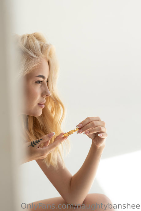 ハロウィン オンリーファン ホットポルノ 写真