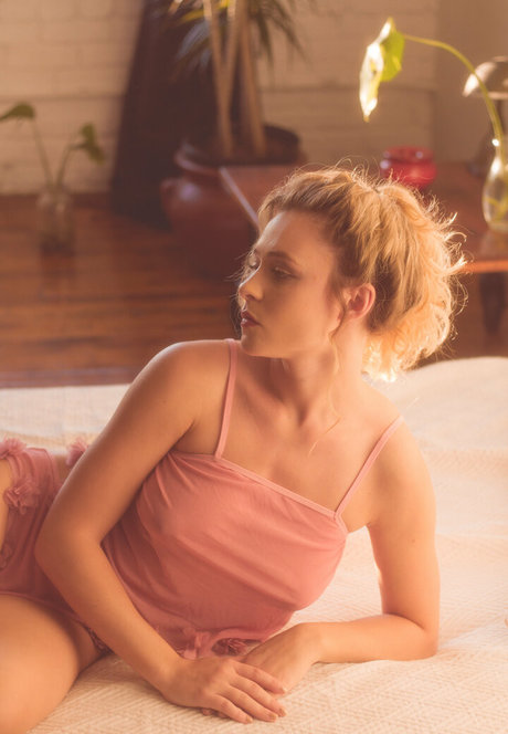 金髪クーガーオンリーファンズ アダルト 写真