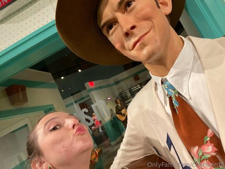 Charizard 素敵なポルノスター 写真