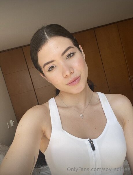Soy Soifiee ポルノスター 裸 ギャラリー