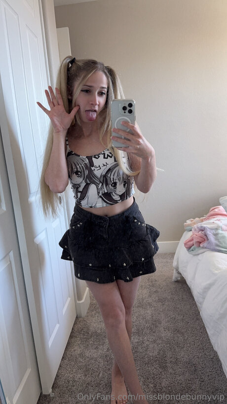 Missblondebunnyvip 完璧なスター ギャラリー