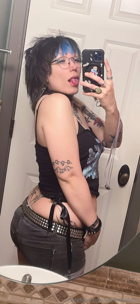 アナルファックOnlyFans セクシー 画像