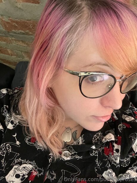 Pushinuproses ポルノスター 高品質 写真