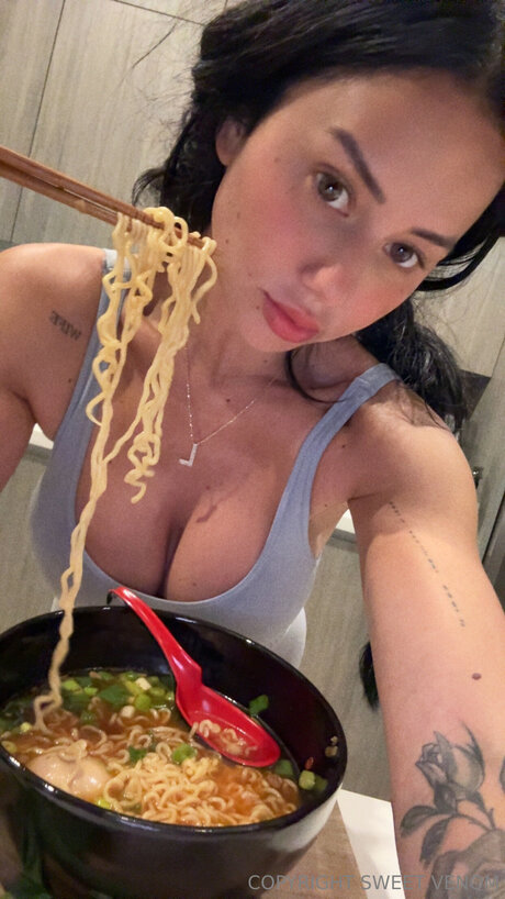 Zancsblackbook ポルノスター 可愛い 写真