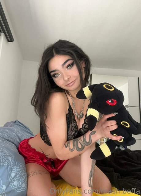 Littlemash Masha Beffa ポルノスター 裸 画像