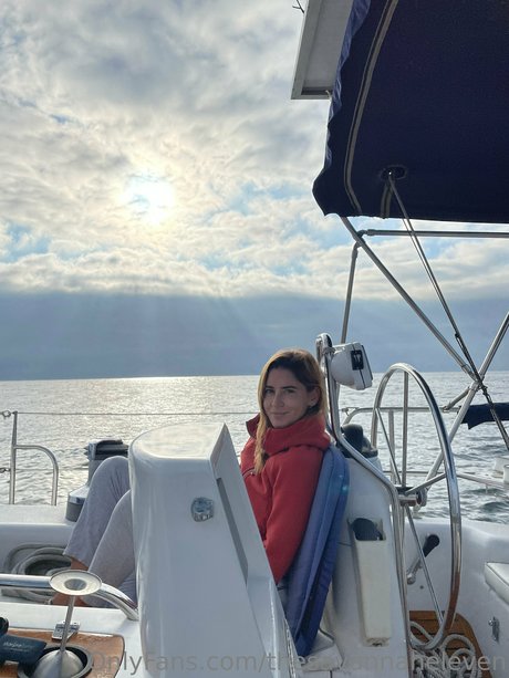 クーガーオンリーファンズ 無料アダルト 画像