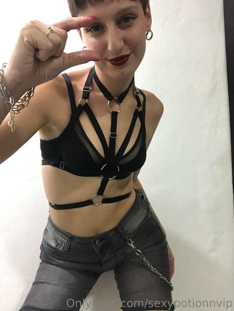 スキニーアナルOnlyFans ヌード 写真