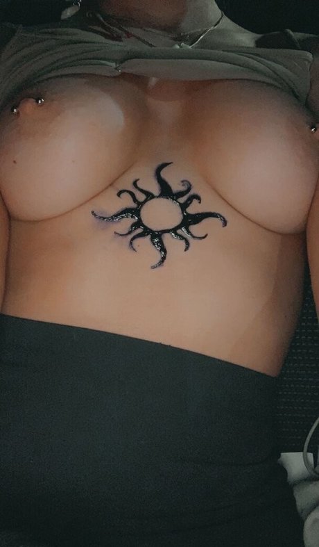 汚れた足オンリーファンズ 美しいヌード 写真