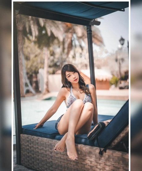 Zoeso セクシーモデル 写真