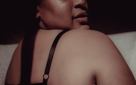 zoesavannax 素敵なモデル 写真