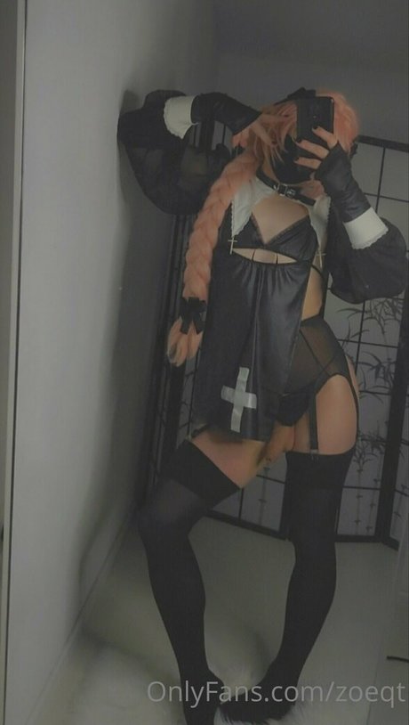 zoeqtxx 無料女優 画像