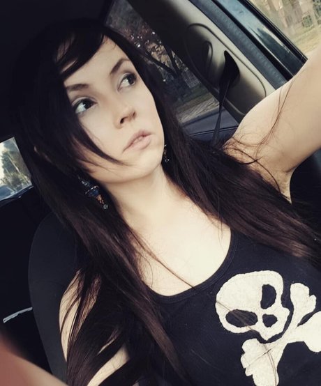 ZeplaHQ ポルノスター 高品質 画像