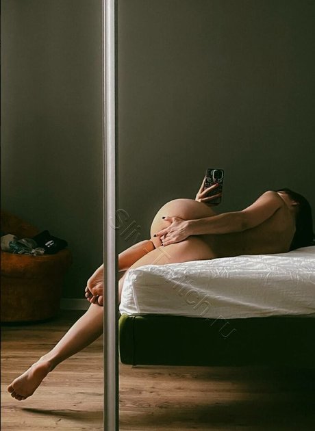 赤毛ティーンオンリーファンズ セクシーヌード 写真