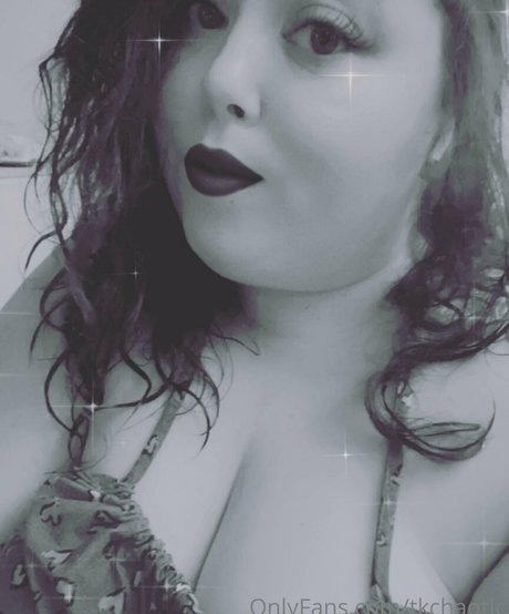 アナル舐めオンリーファンズ ヌード 画像