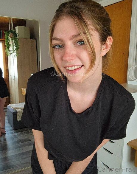 成熟した黒人女性オンリーファンズ ポルノグラフィック 写真