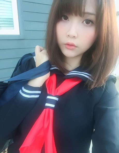 大きなお尻と巨乳のオンリーファンズ ホットセックス 写真