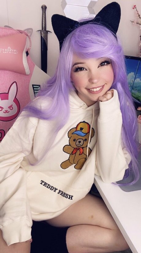 Belle Delphine ヌードのポルノスター 写真