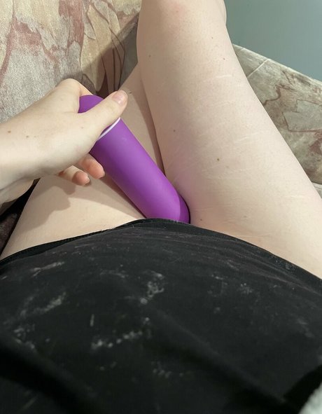 曲線美のラテン系オンリーファンズ 美しいヌード 画像