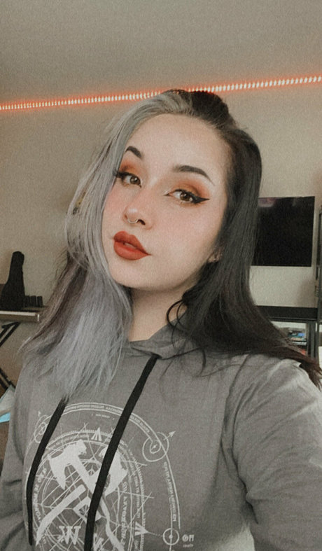 aelflaed アートスター 画像