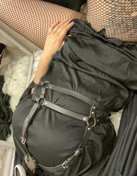 aelflaed ホットスター 写真