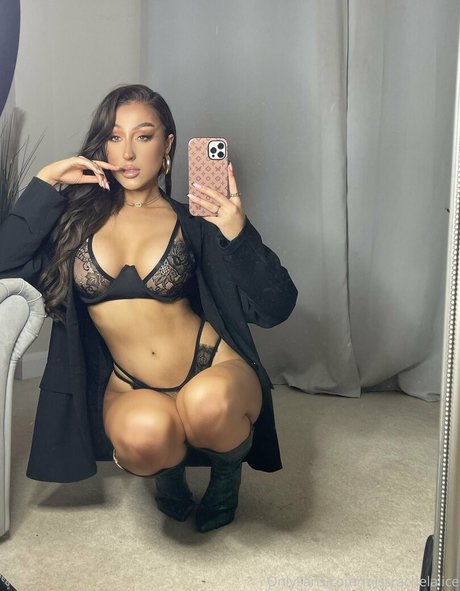 ティーン乱交OnlyFans えろ 写真