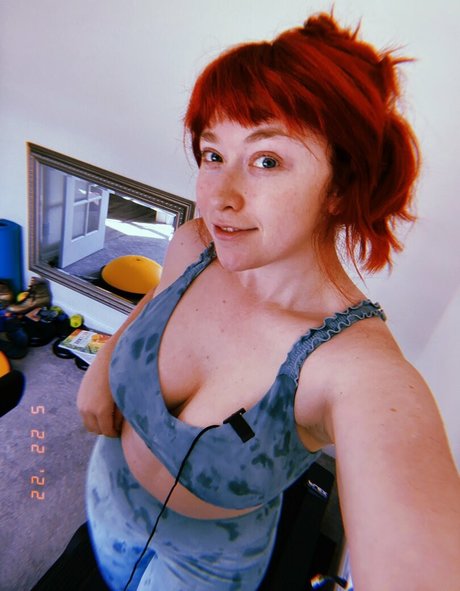 Koolysmiley エロティックなスター 写真