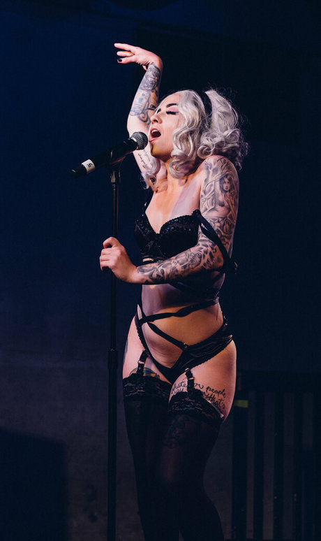 blackheartburlesque 独占ポルノスター アーカイブ