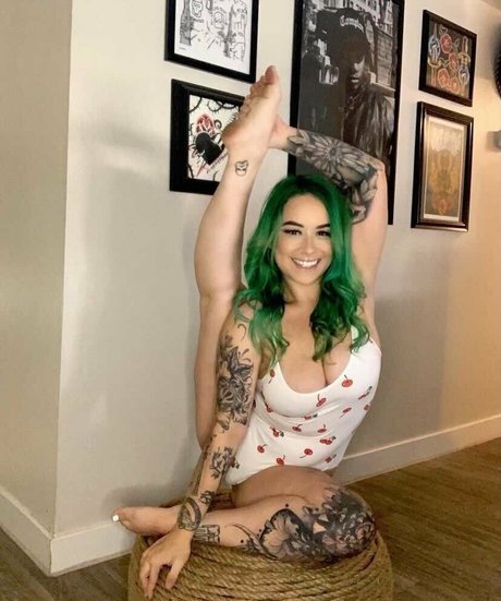 blackheartburlesque ポルノスター ヌード 画像