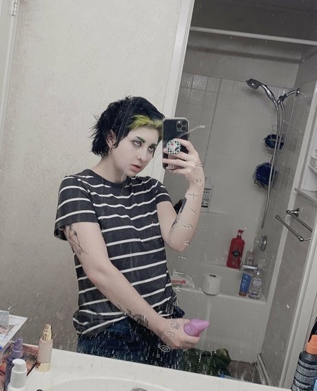 スキニーアナルOnlyFans 美しいヌード 画像