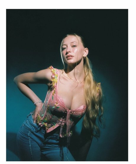 JOIティーンオンリーファンズ セクシー 写真