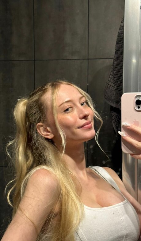 熟女の足オンリーファンズ セックス 画像