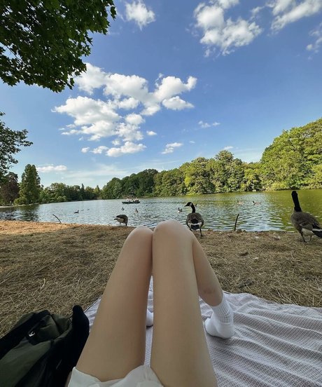 巨乳の黒人女性オンリーファンズ 無料エロ 写真