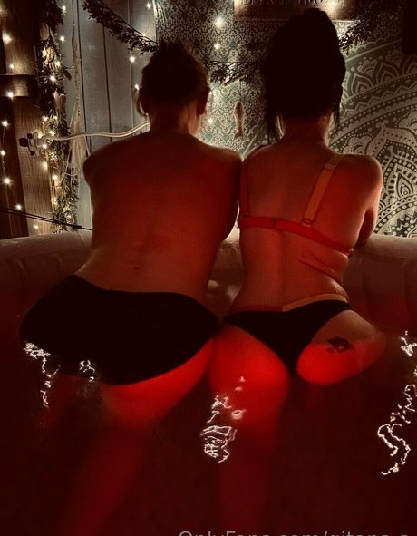 Gitana Adelle ヌードのポルノスター 写真