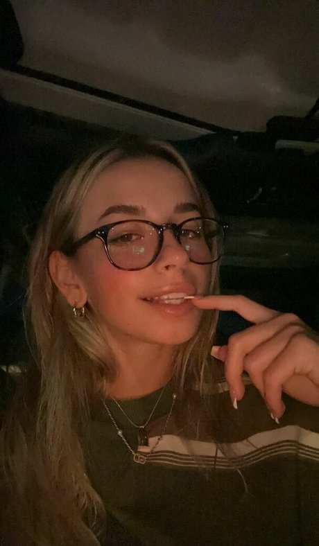 ジムガールズオンリーファンズ 可愛い 写真