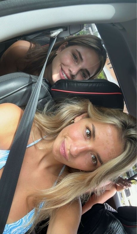 背が高くて巨乳のOnlyFans ホットxxx 画像