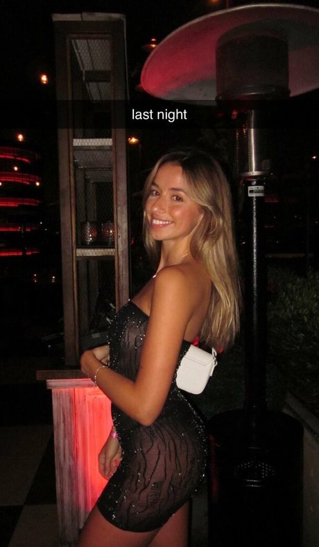 フェイシャルオンリーファンズ ポルノ 写真