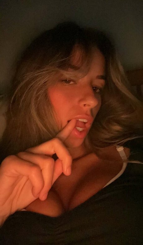 曲線美のランジェリーOnlyFans 裸 写真