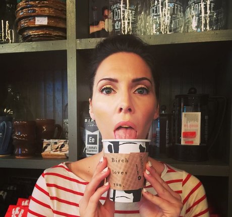 巨尻オンリーファン ホットポルノ 画像