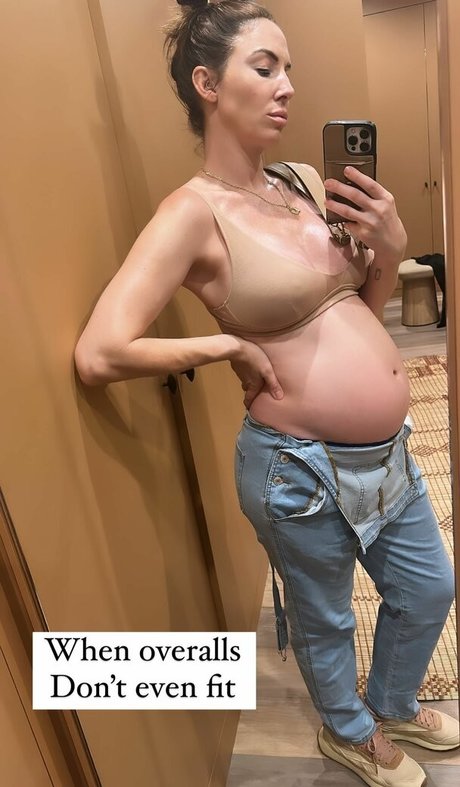 ぽっちゃり巨乳オンリーファンズ ポルノ 画像