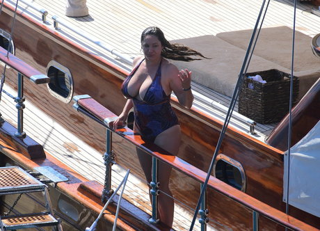 BBW妻オンリーファンズ ホットセクシー 写真