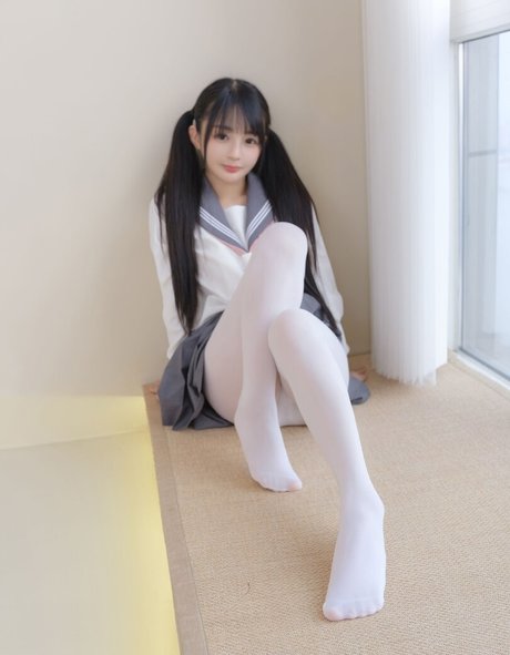 大きな乳首オンリーファンズ ヌード ギャラリー