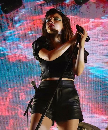 ビデオ通話 オンリーファンズ 無料 画像