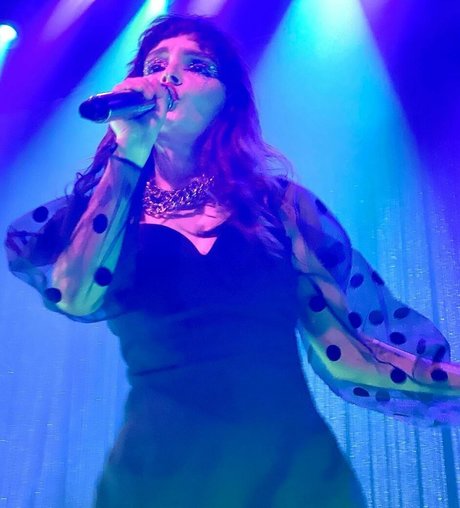 縛られたOnlyFans xxx ギャラリー