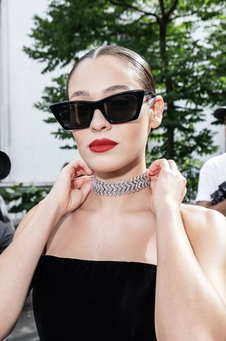 ラバーオンリーファン セクシーヌード ギャラリー